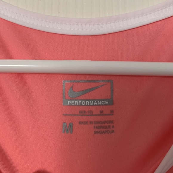 Nike Performance Tank - Picture 2 of 3